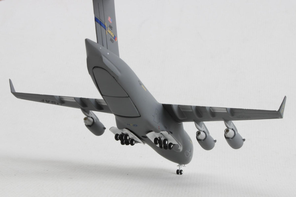 GEMINIMACS USAF C-17A 1/400 CHARLOTTE ANG BASE 02-1107 The Airplane Shop.