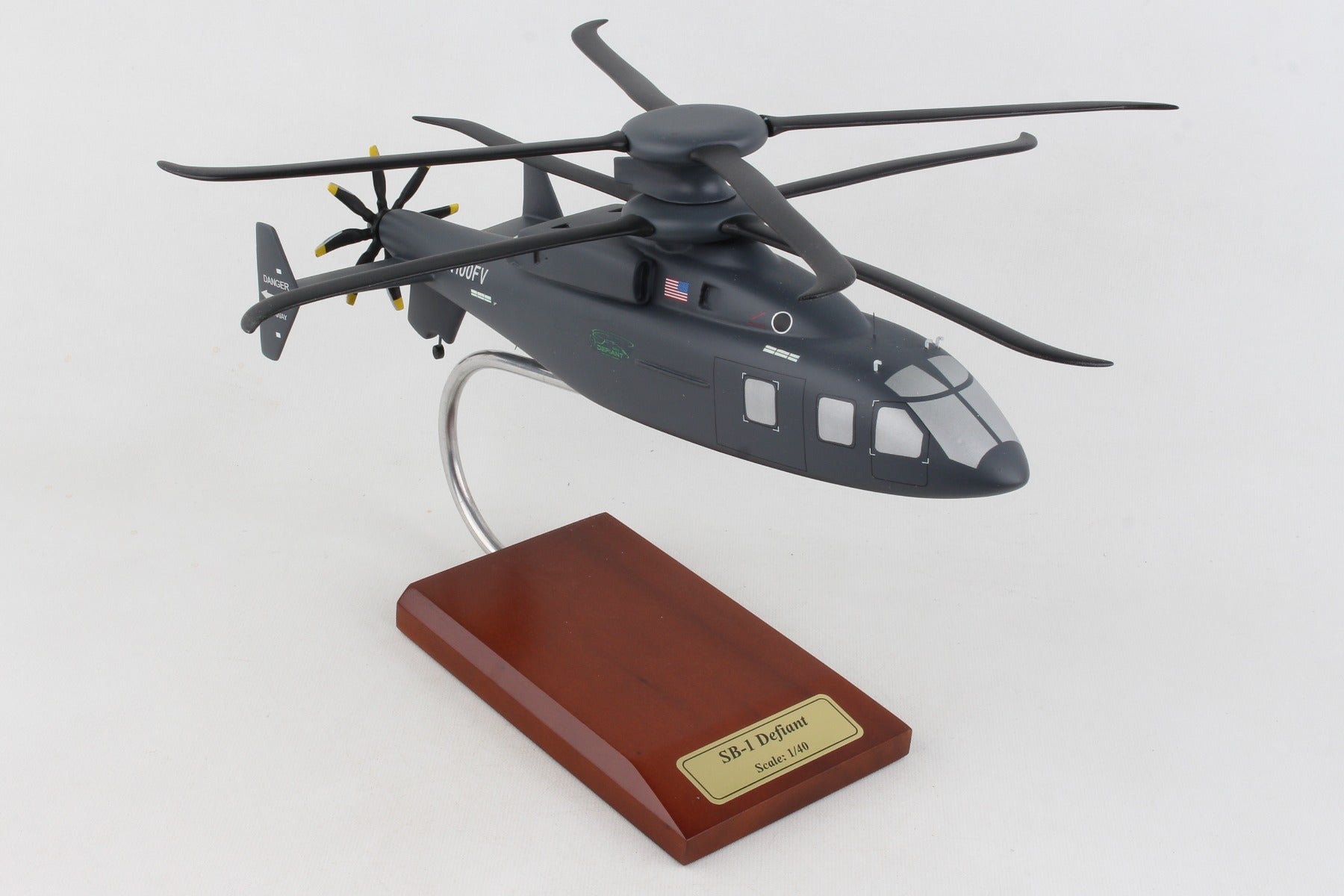EXEC SER SB-1 DEFIANT 1/40