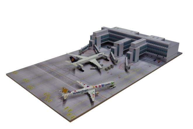 HERPA MUNICH AIRPORT CARDBOARD MIDSECTIONS 1/500 (**) The Airplane Shop.