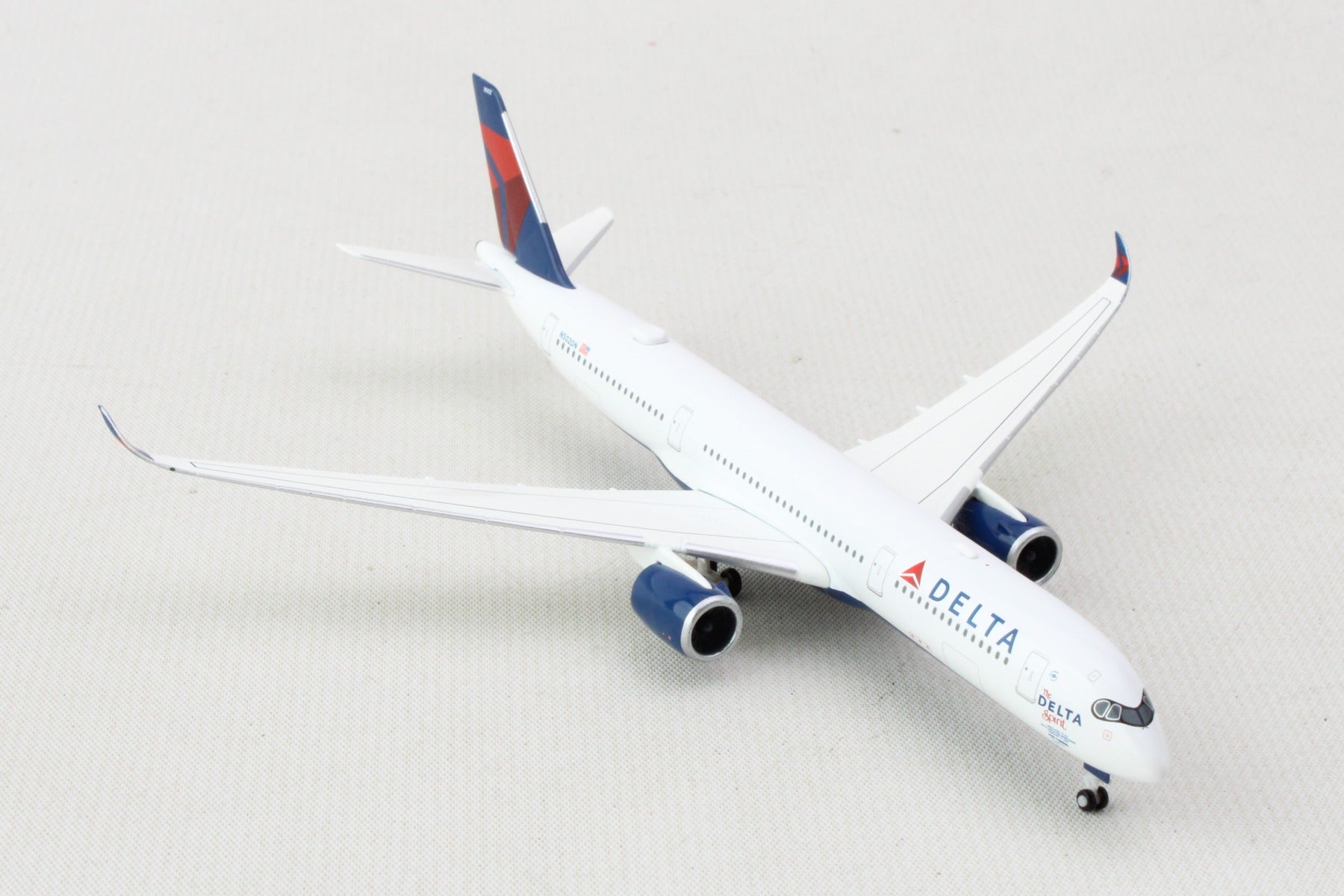 HERPA DELTA A350-900 1/500