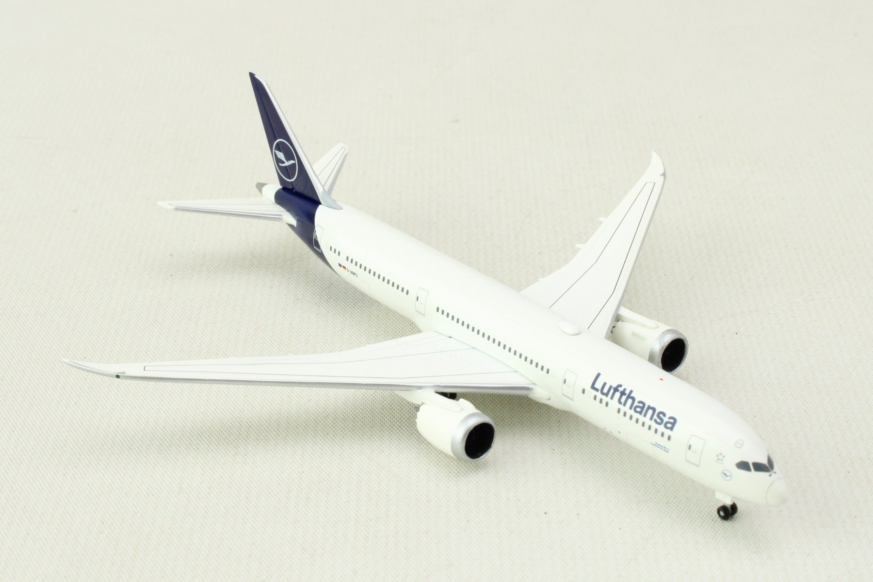 HERPA LUFTHANSA 787-9 1/500