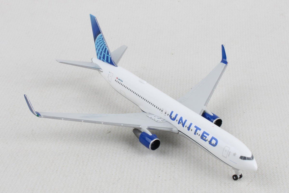 HERPA UNITED 767-300 1/500 (**) The Airplane Shop.