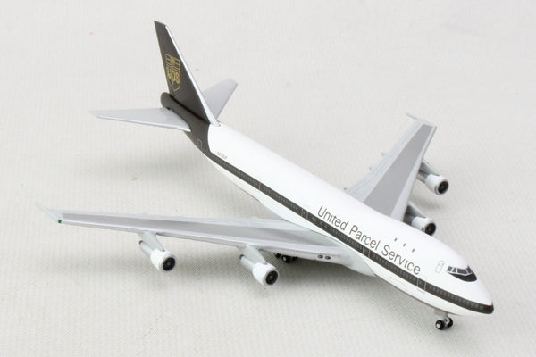 エクリプス500 (Elipse 500)VLJ 航空機模型 スケール 1/24 HERPA UPS 747-100F 1/500 (**)