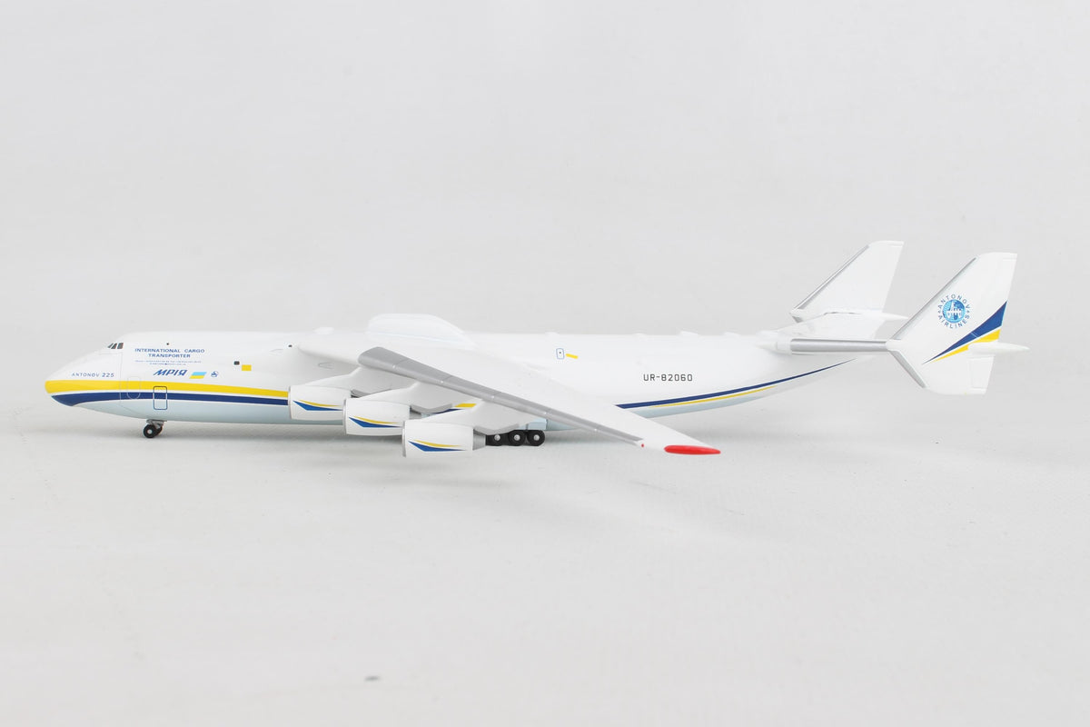 HERPA ANTONOV AN225 1/400 BLUE/YELLOW (**) The Airplane Shop.