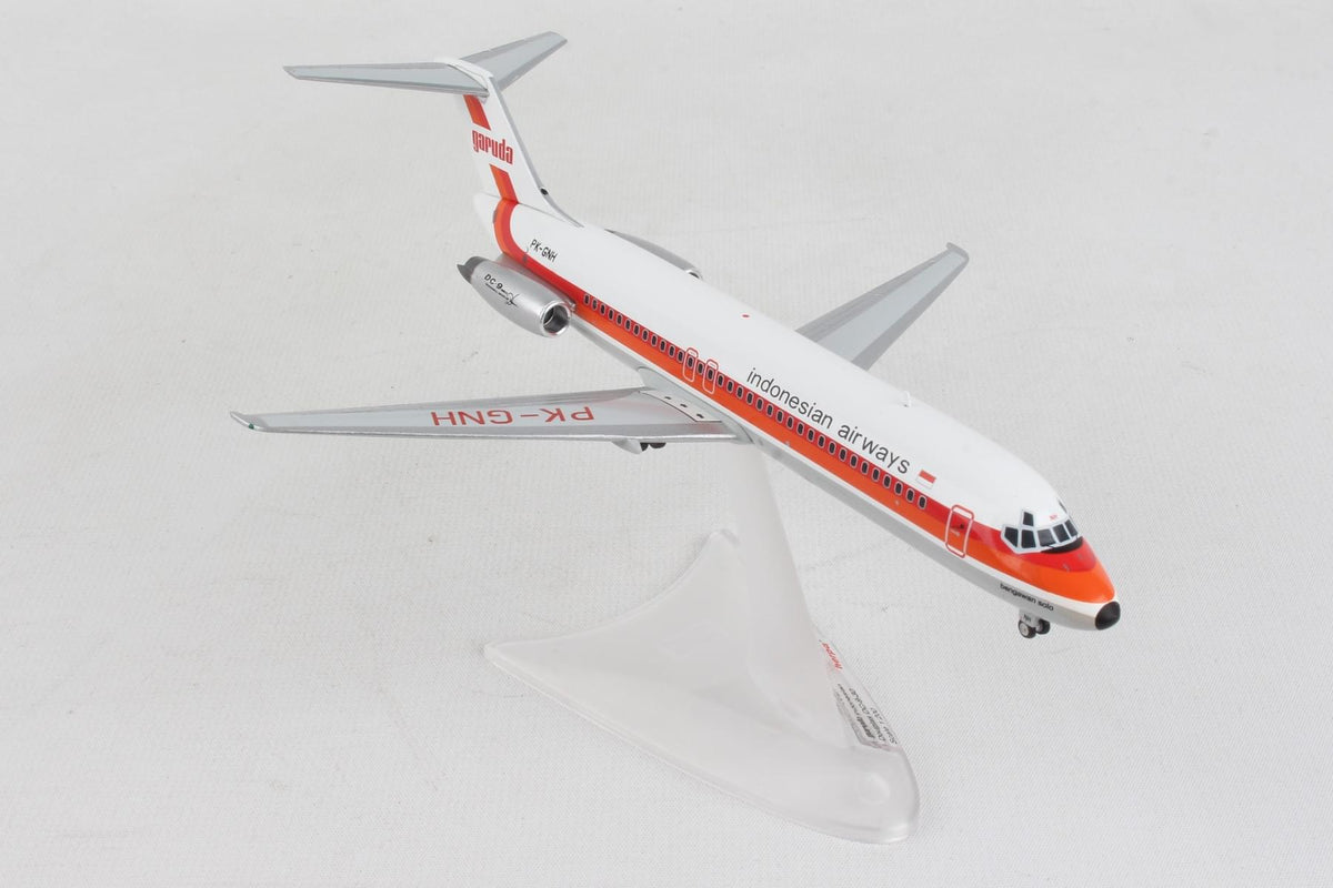 HERPA GARUDA DC-9-30 1/200 (**) The Airplane Shop.
