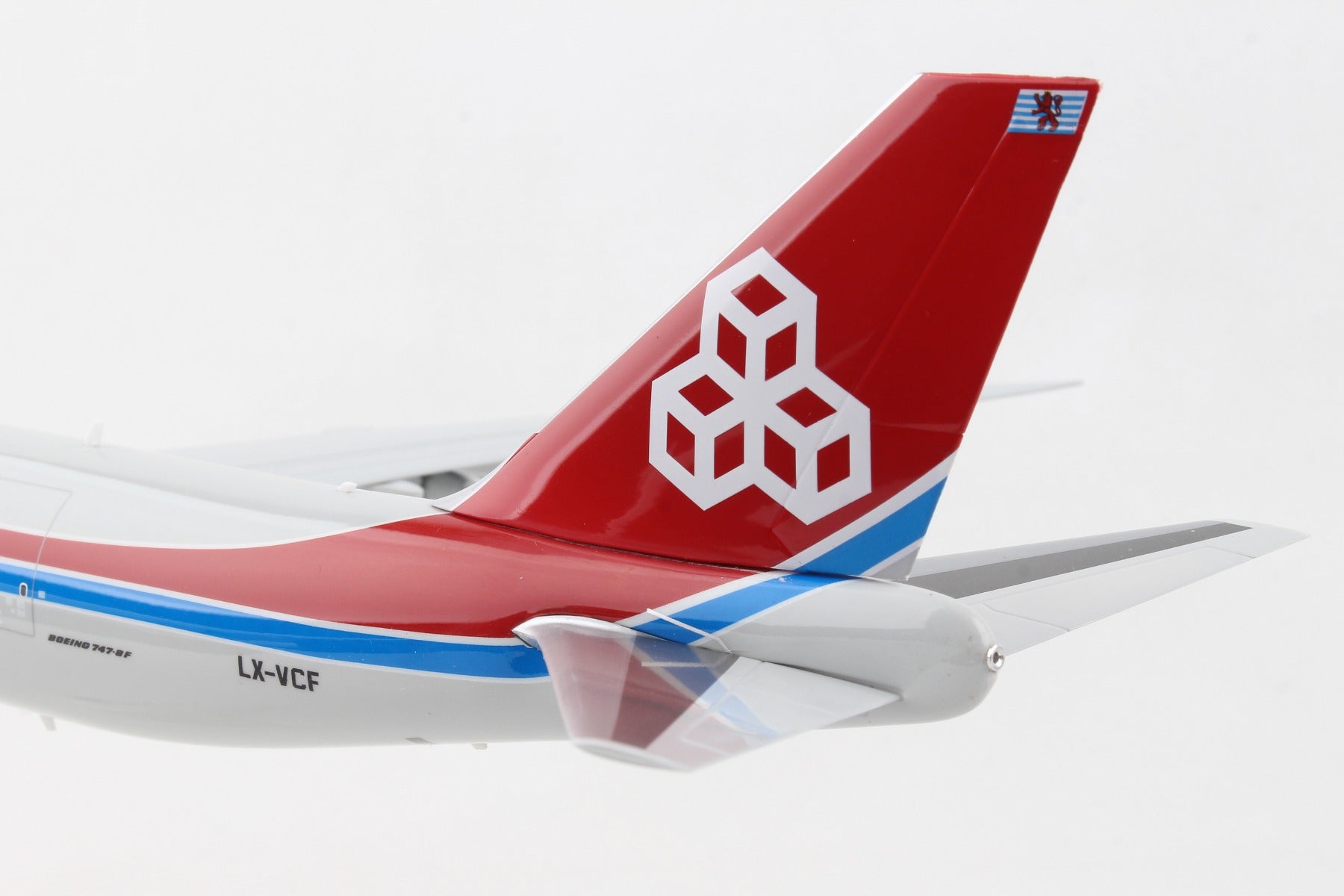 ヘルパ　 1/200 　カーゴルックス　CARGOLUX　747-8F HERPA CARGOLUX 747-8F 1/200 NOT WITHOUT MY MASK (**)
