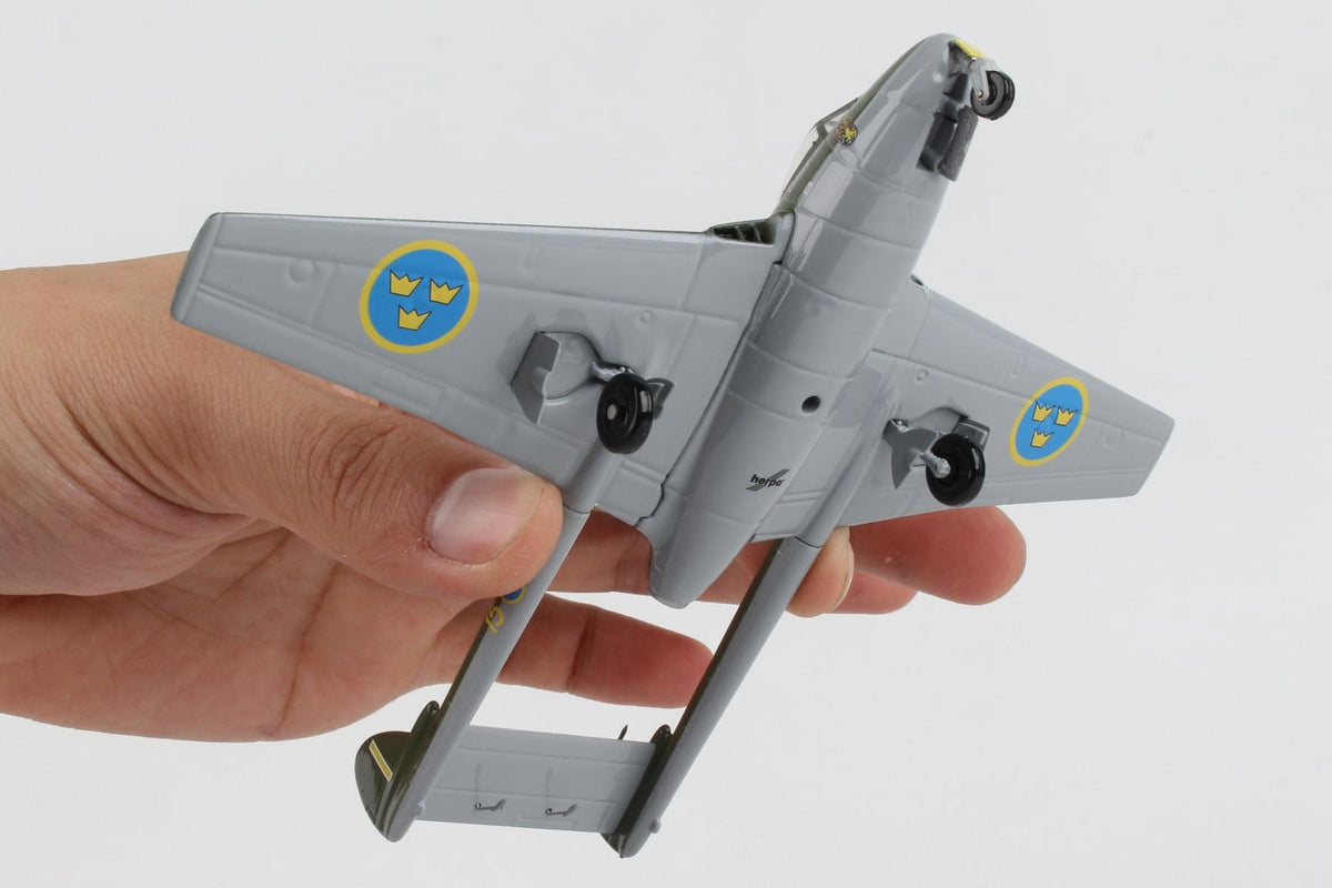 HERPA ROYAL SWEDISH AIR FORCE DH VAMPIRE J28B 1/72 (**) The Airplane Shop.