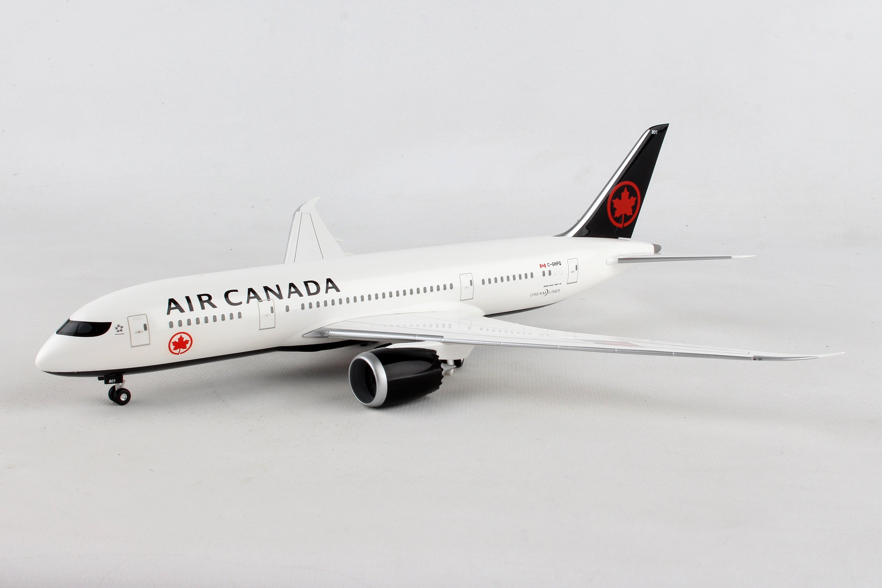 HOGAN AIR CANADA 787-8 1/200 W/GEAR NO STAND REG#C-GHPQ (**)