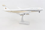 HOGAN BRUNEI GOVERNMENT 747-8 1/200 W/GEAR REG