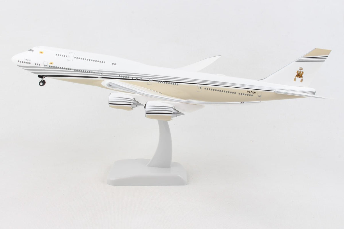 HOGAN BRUNEI GOVERNMENT 747-8 1/200 W/GEAR REG