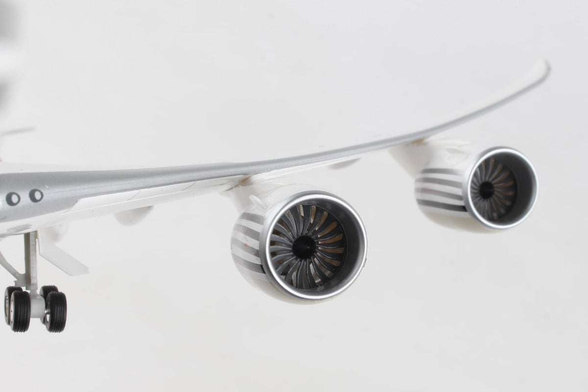 HOGAN BRUNEI GOVERNMENT 747-8 1/200 W/GEAR REG