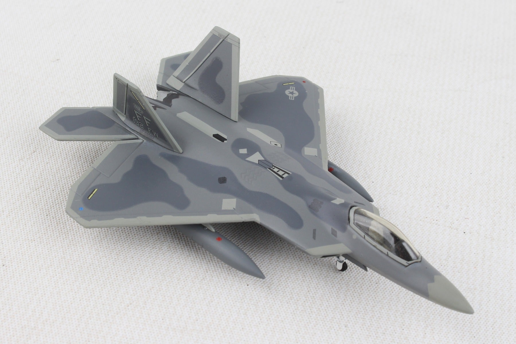HOGAN USAF F-22A 1/200 LANGLEY AFB 192ND FW TAIL CODE FF
