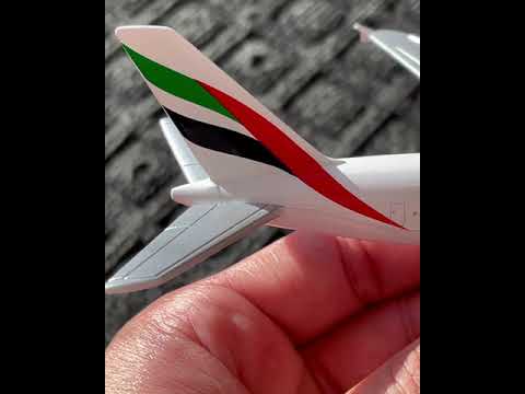 EMIRATES A380 SINGLE PLANE