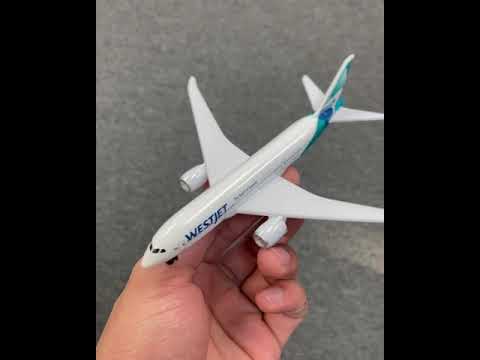 WESTJET SINGLE PLANE NEW LIVERY