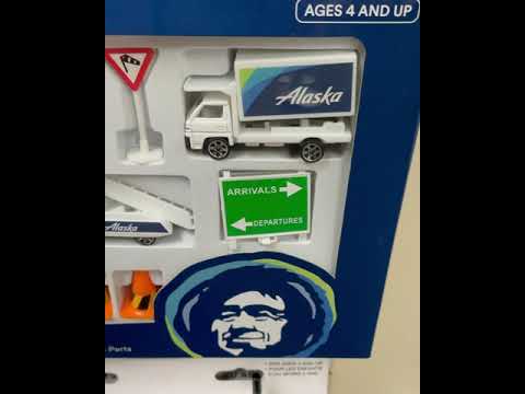 ALASKA AIRLINES AIRPORT PLAY SET NEW LIVERY