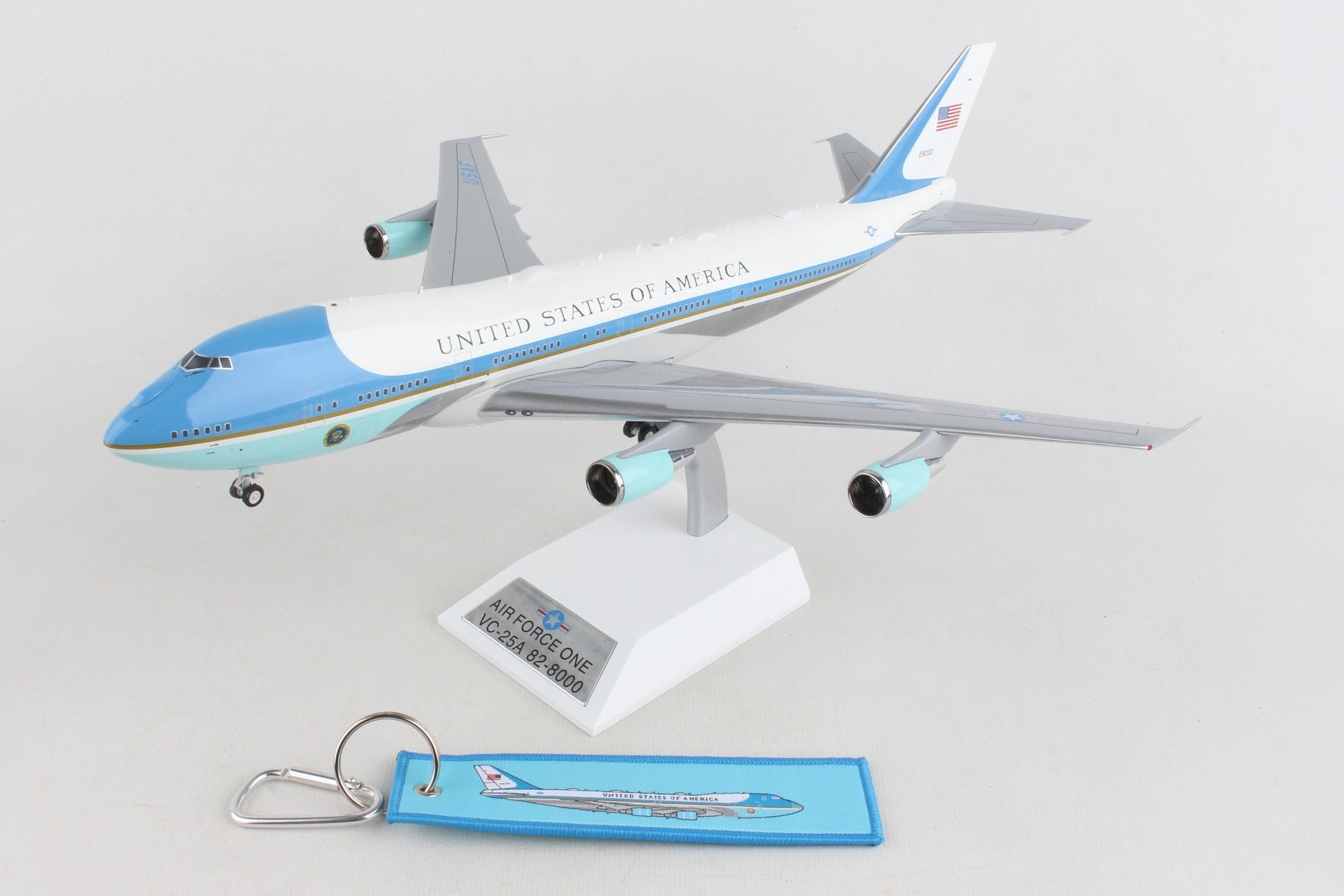 INFLIGHT200 AIR FORCE ONE VC25A 1/200 PLUS KEYCHAIN 28000