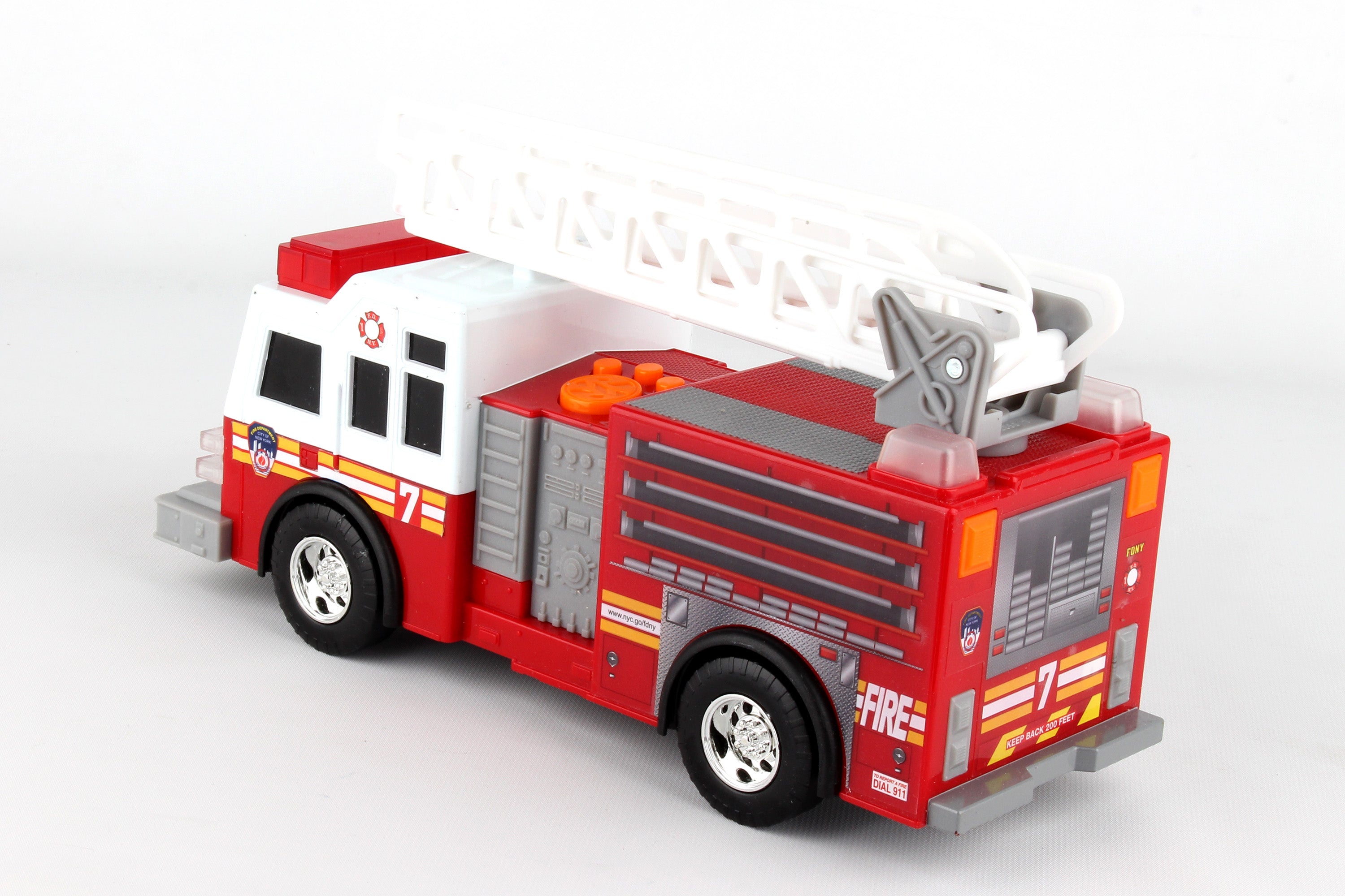 FDNY MOTORIZED LADDER TRUCK WITH LIGHTS & SOUND  (**)