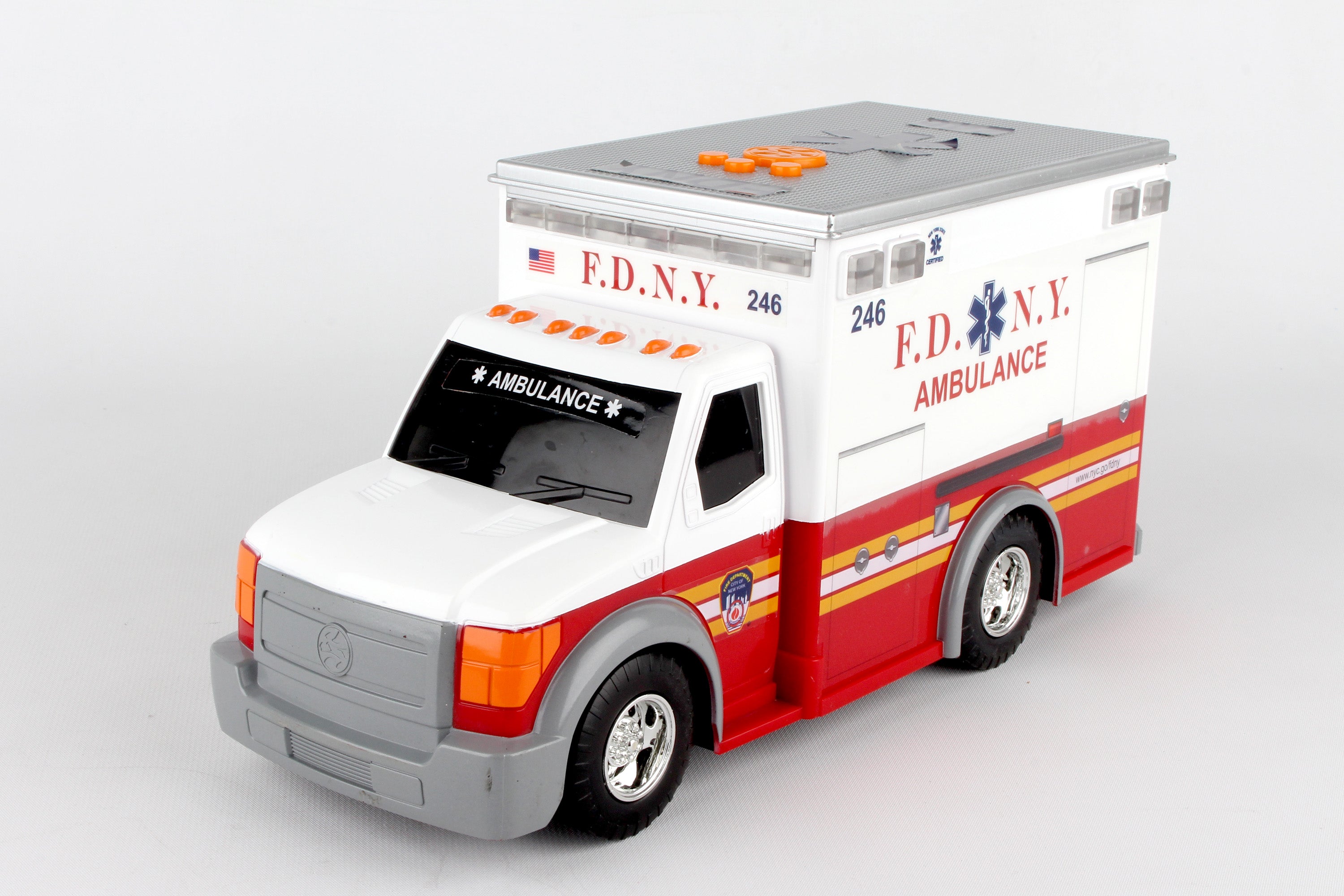 FDNY MOTORIZED AMBULANCE W/LIGHT & SOUND (**)
