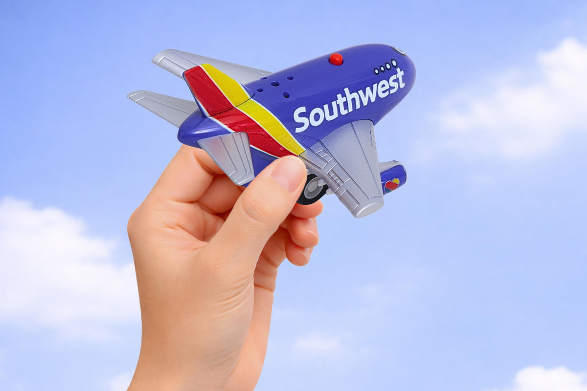 SOUTHWEST PULLBACK W/LIGHTS & SOUND The Airplane Shop.