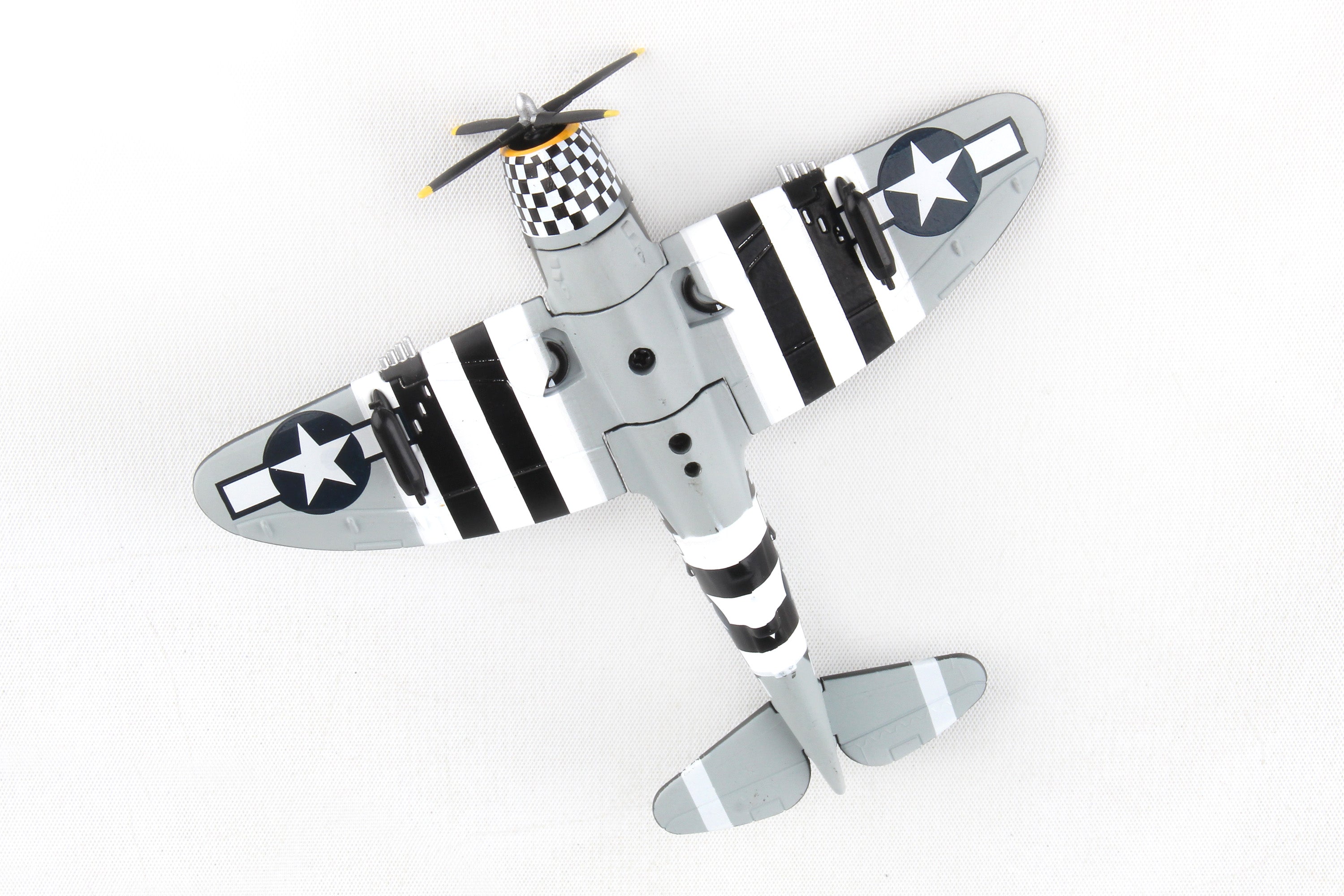 POSTAGE STAMP P-47 THUNDERBOLT 1/100 SNAFU (**)