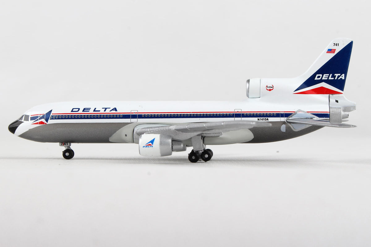 POSTAGE STAMP DELTA L-1011-250 1/500 The Airplane Shop.