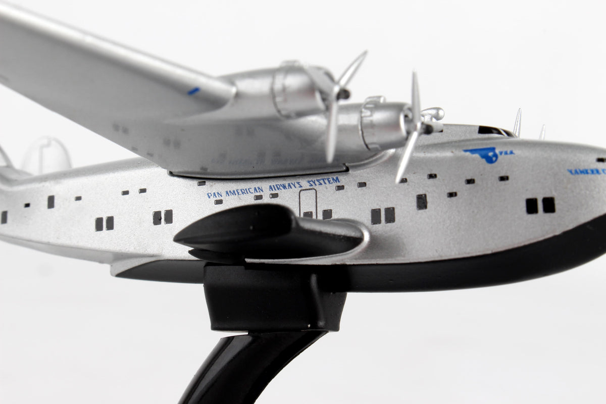 POSTAGE STAMP PAN AM B314 1/350 The Airplane Shop.