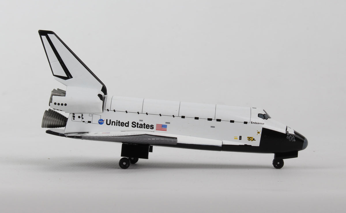 POSTAGE STAMP SPACE SHUTTLE ENDEAVOUR 1/300 The Airplane Shop.