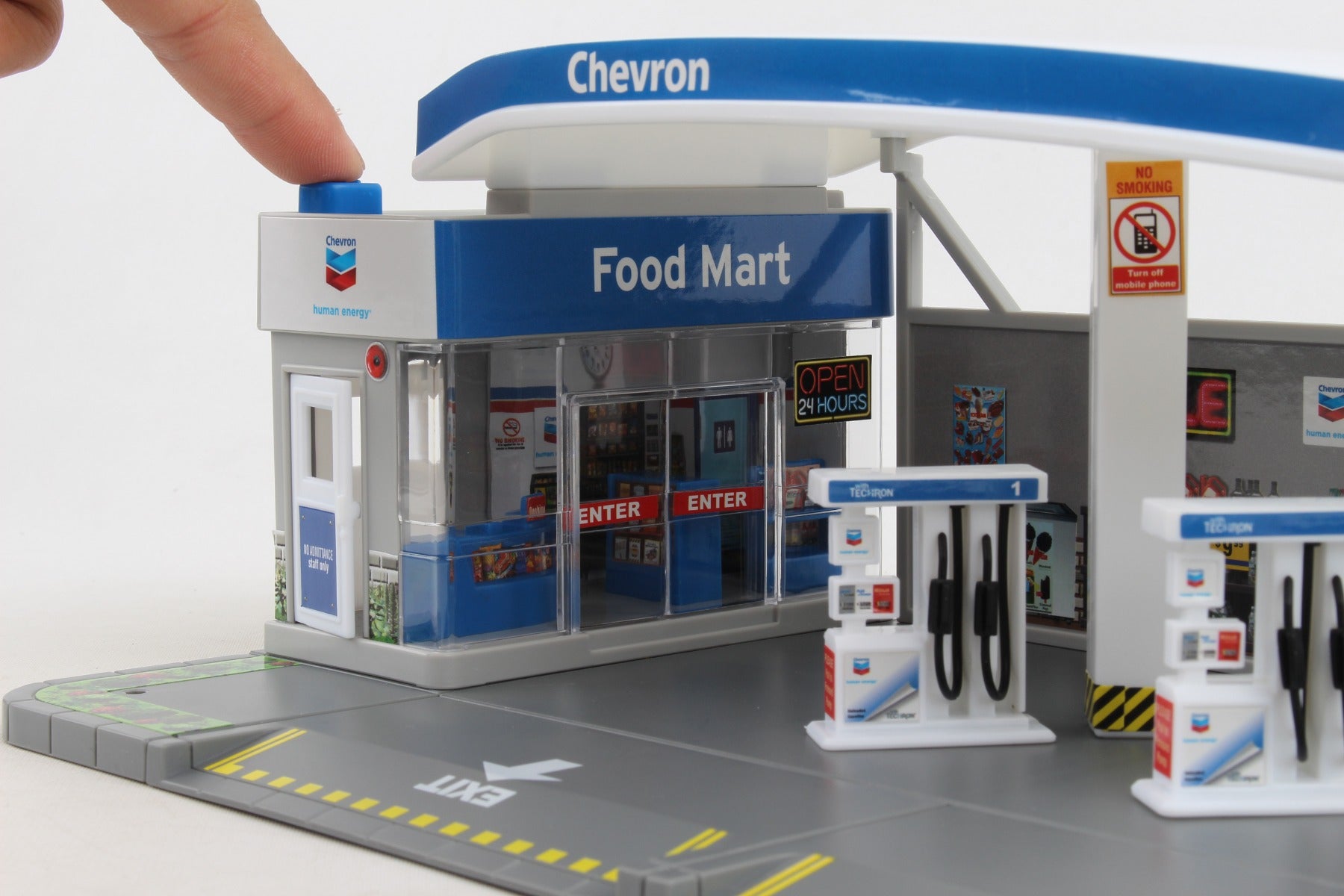 CHEVRON GAS STATION