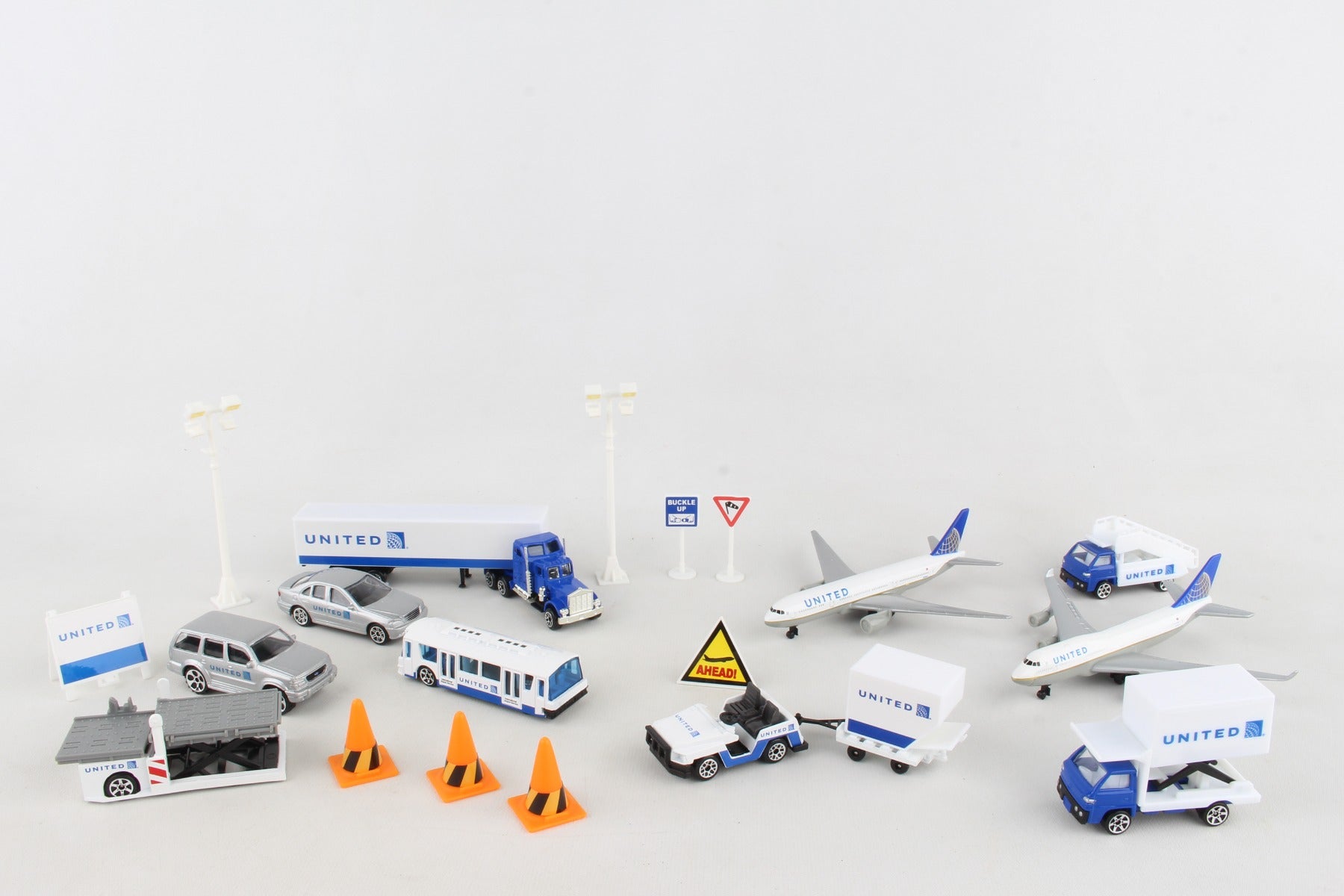UNITED LARGE PLAYSET (**)