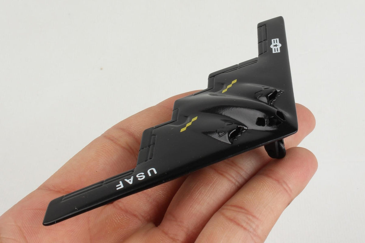 RUNWAY24 B-2 STEALTH The Airplane Shop.