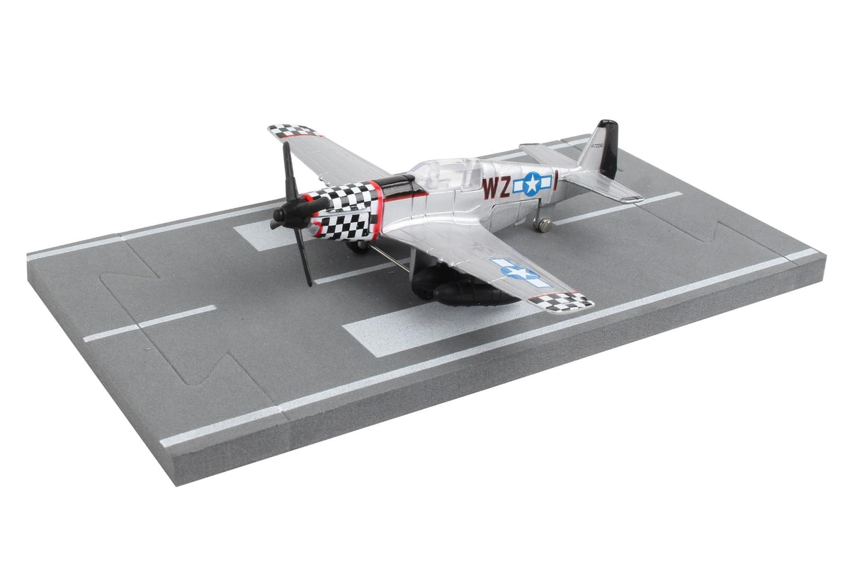 RUNWAY24 P51D SILVER The Airplane Shop.