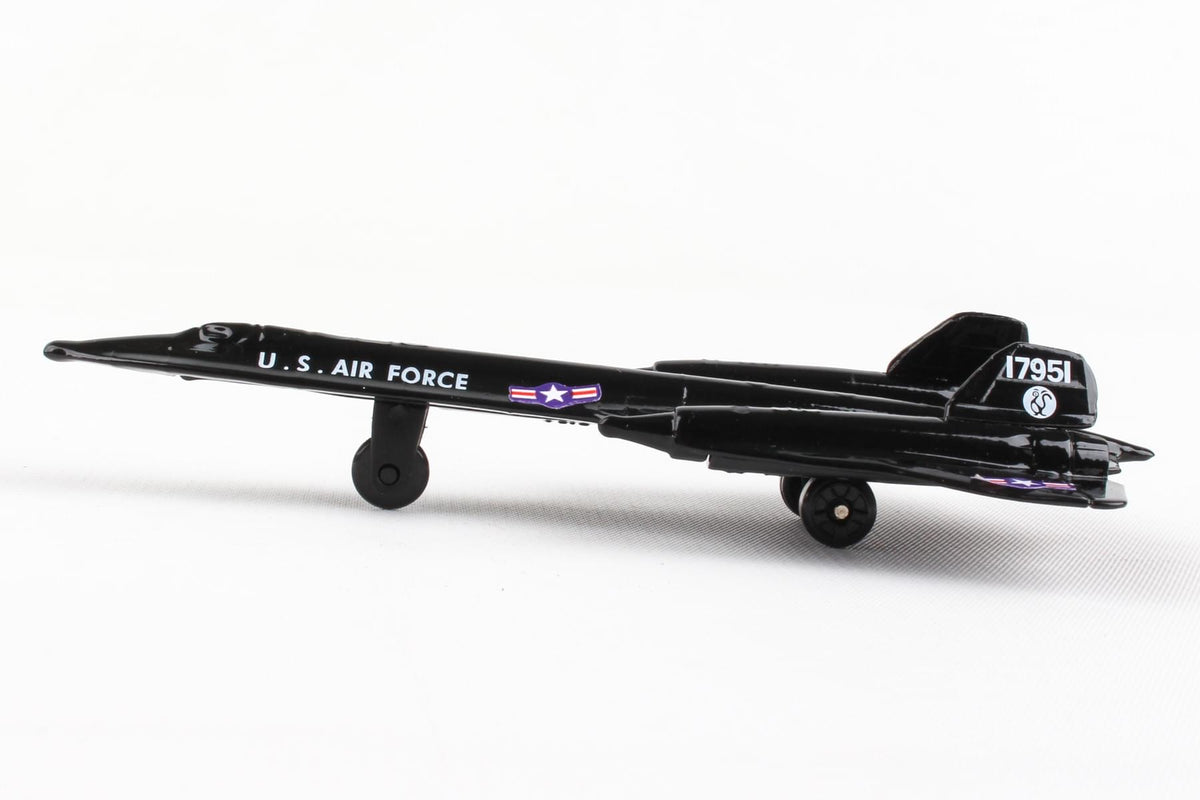 RUNWAY24 SR-71 NO DRONE The Airplane Shop.