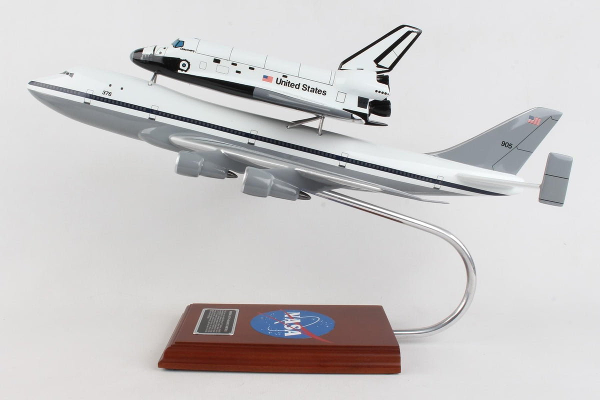 EXEC SER B747 W/ SPACE SHUTTLE 1/144 (KYN747PBTS) (**) The Airplane Shop.