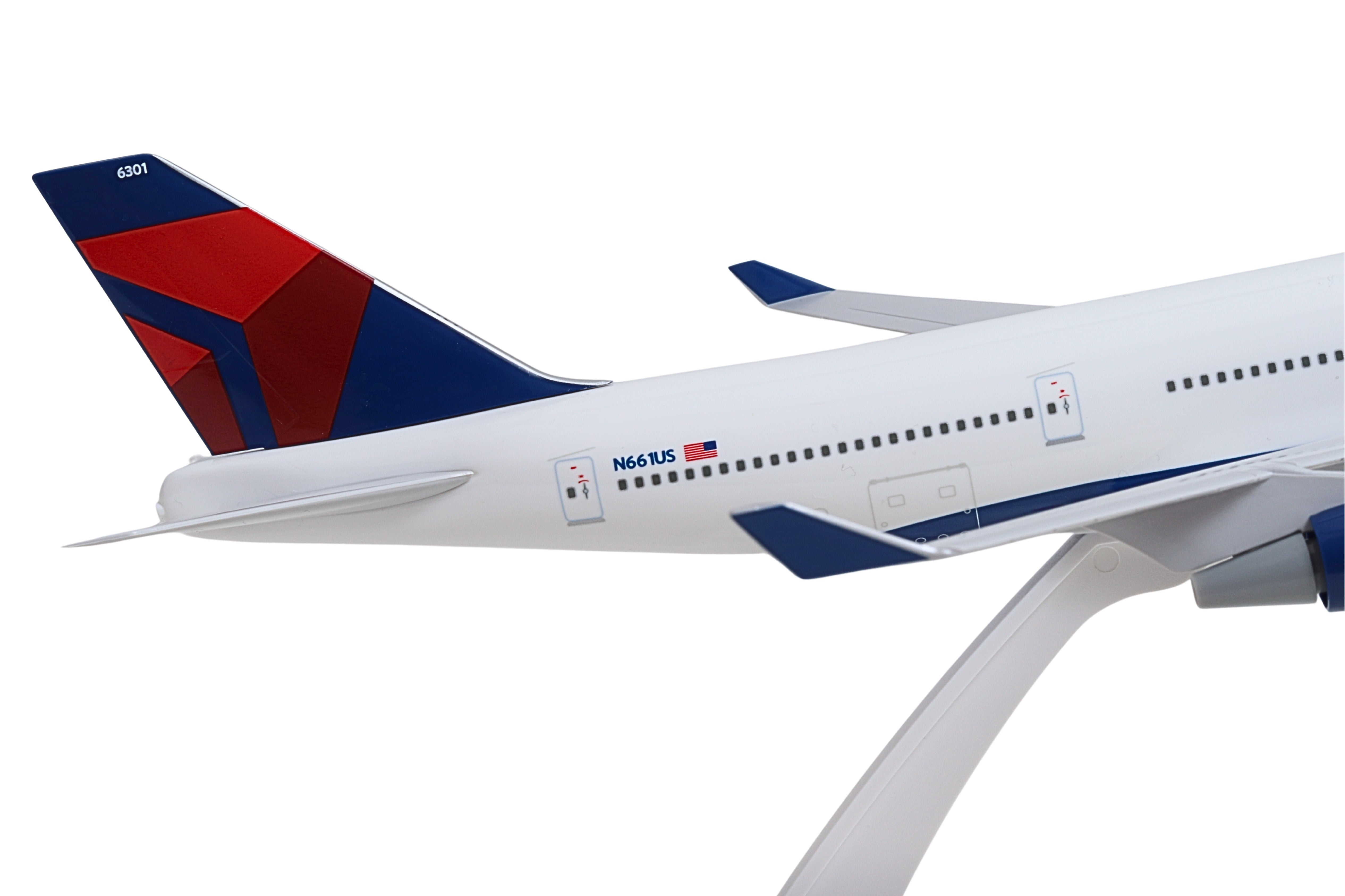 SKYMARKS DELTA 747-400 1/200 W/GEAR REG#N661US