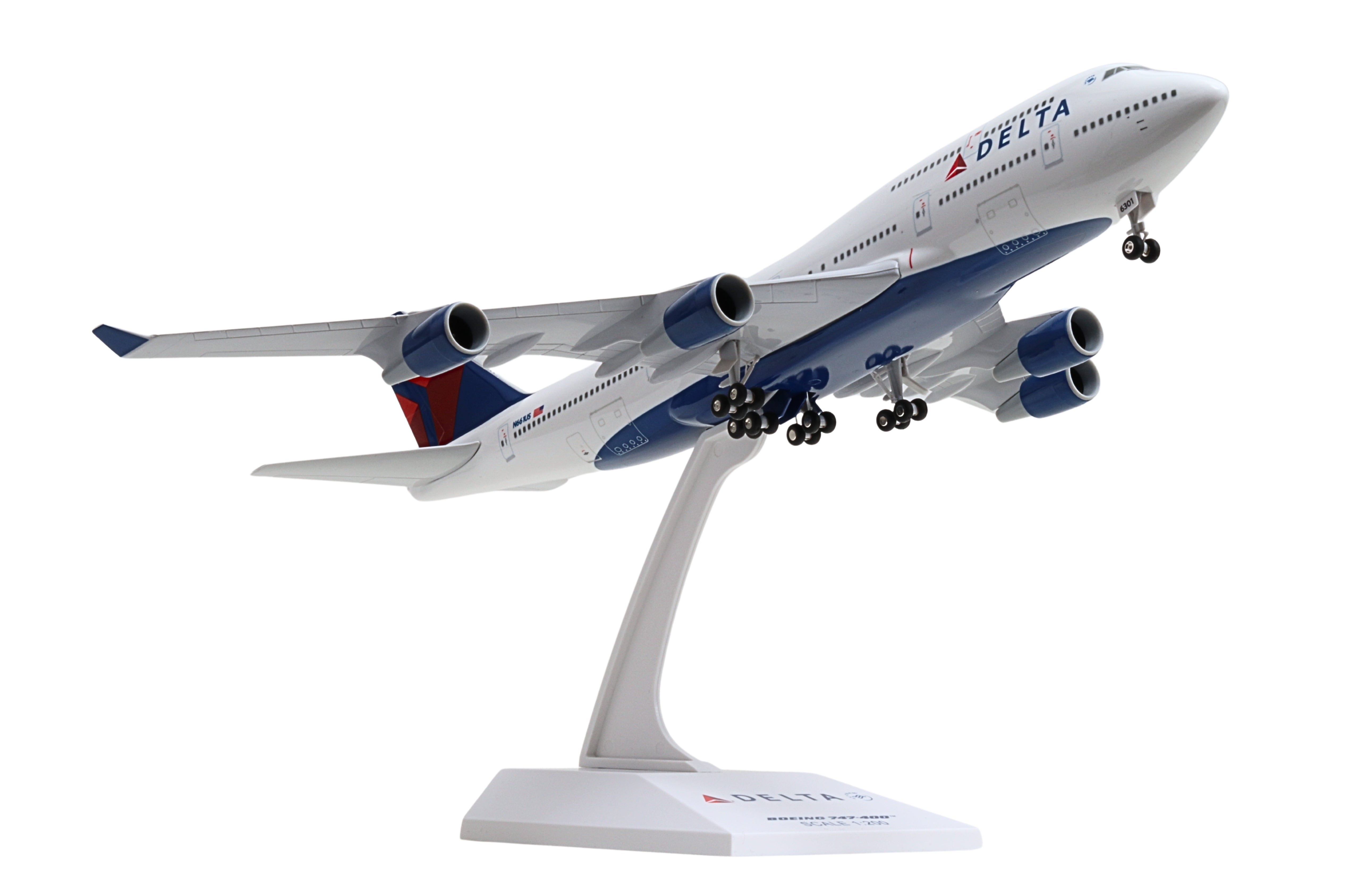 Boeing 747-400 Delta デルタ航空　1/200モデル SKYMARKS DELTA 747-400 1/200 W/GEAR REG#N661US