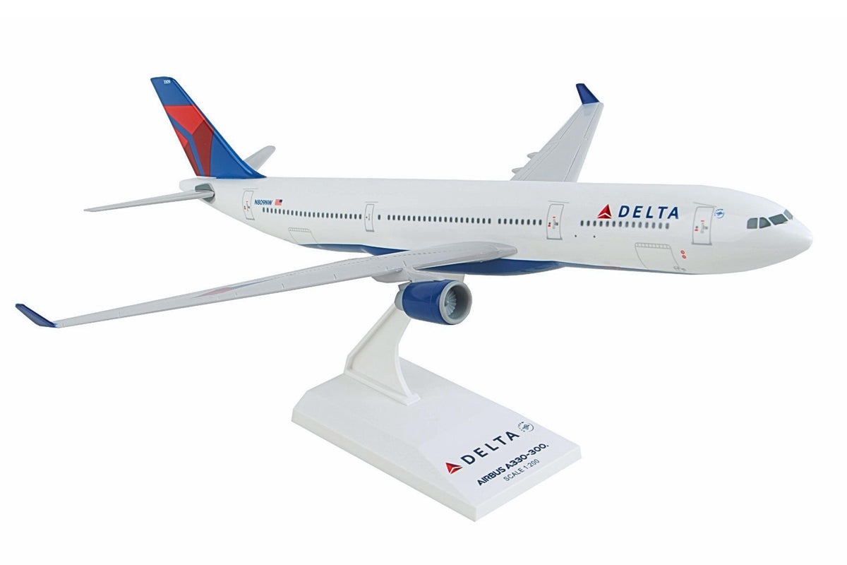 SKYMARKS DELTA A330-300 1/200 The Airplane Shop.