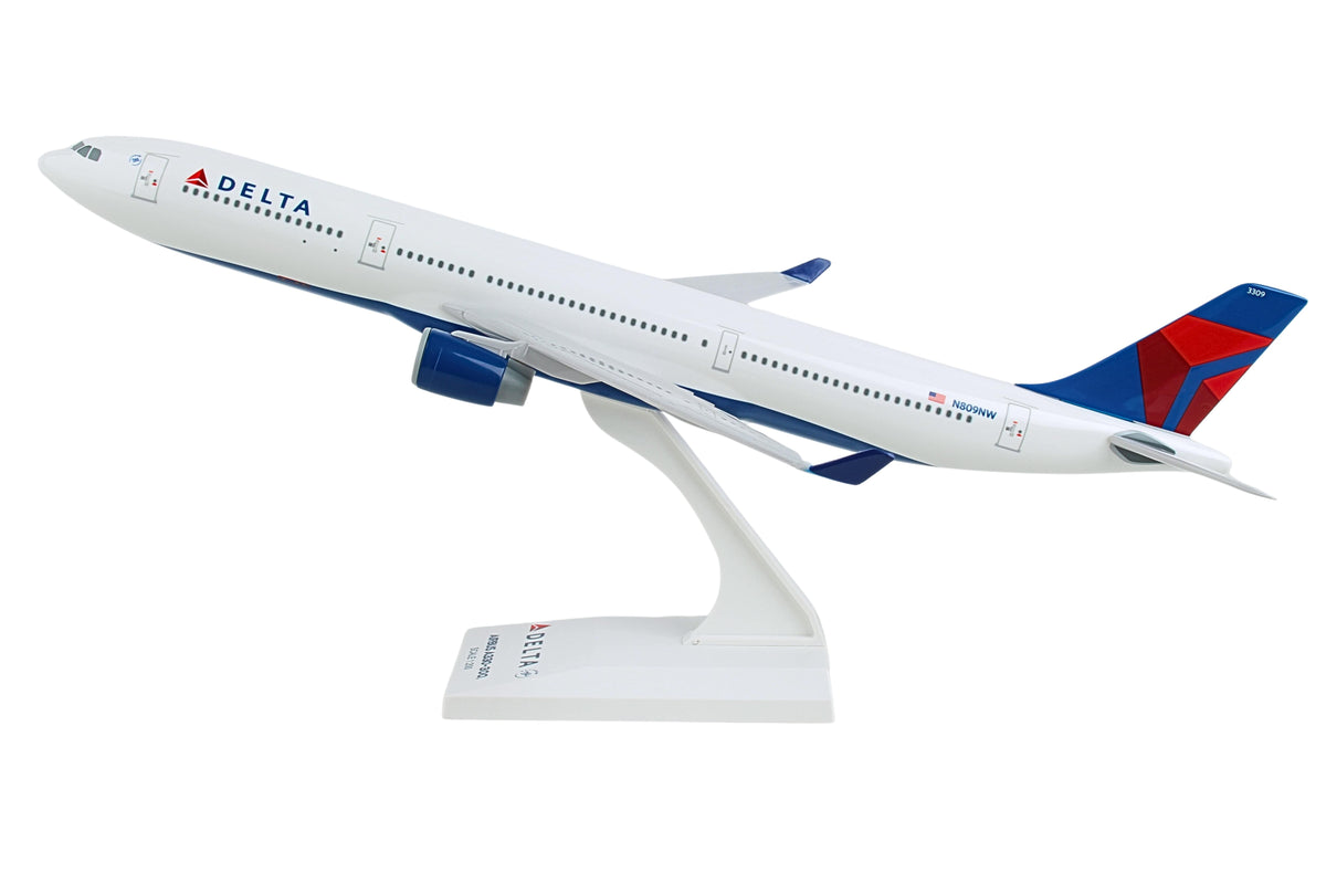 SKYMARKS DELTA A330-300 1/200 The Airplane Shop.
