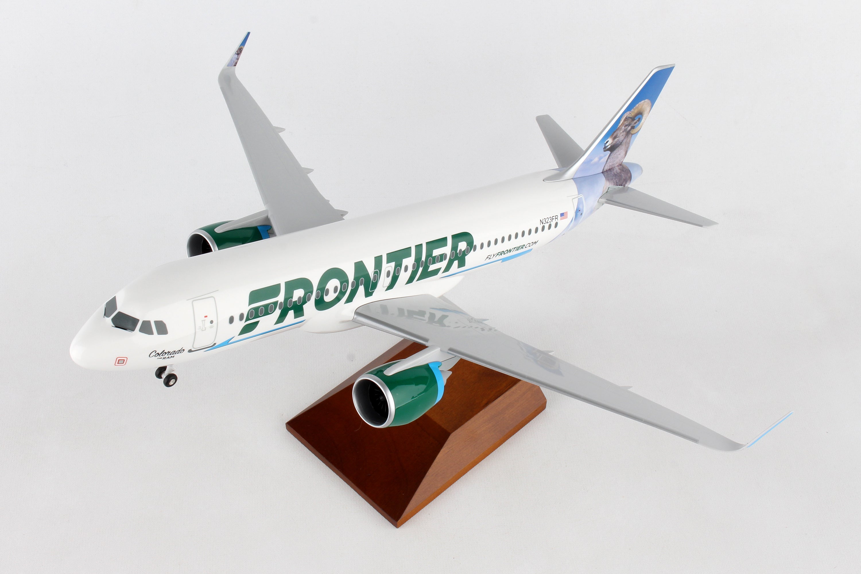 SKYMARKS FRONTIER A320 1/100 COLORADO BIG HORN W/WS& GEAR **