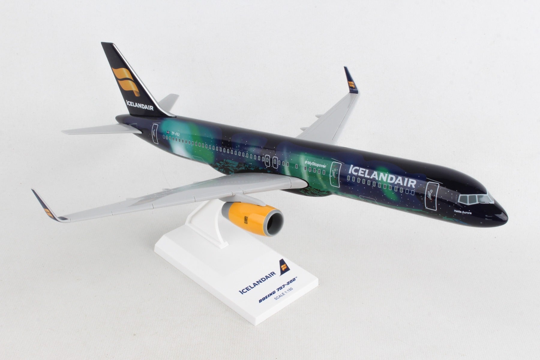 SKYMARKS ICELANDAIR 757-200 1/150 HEKLA AURORA