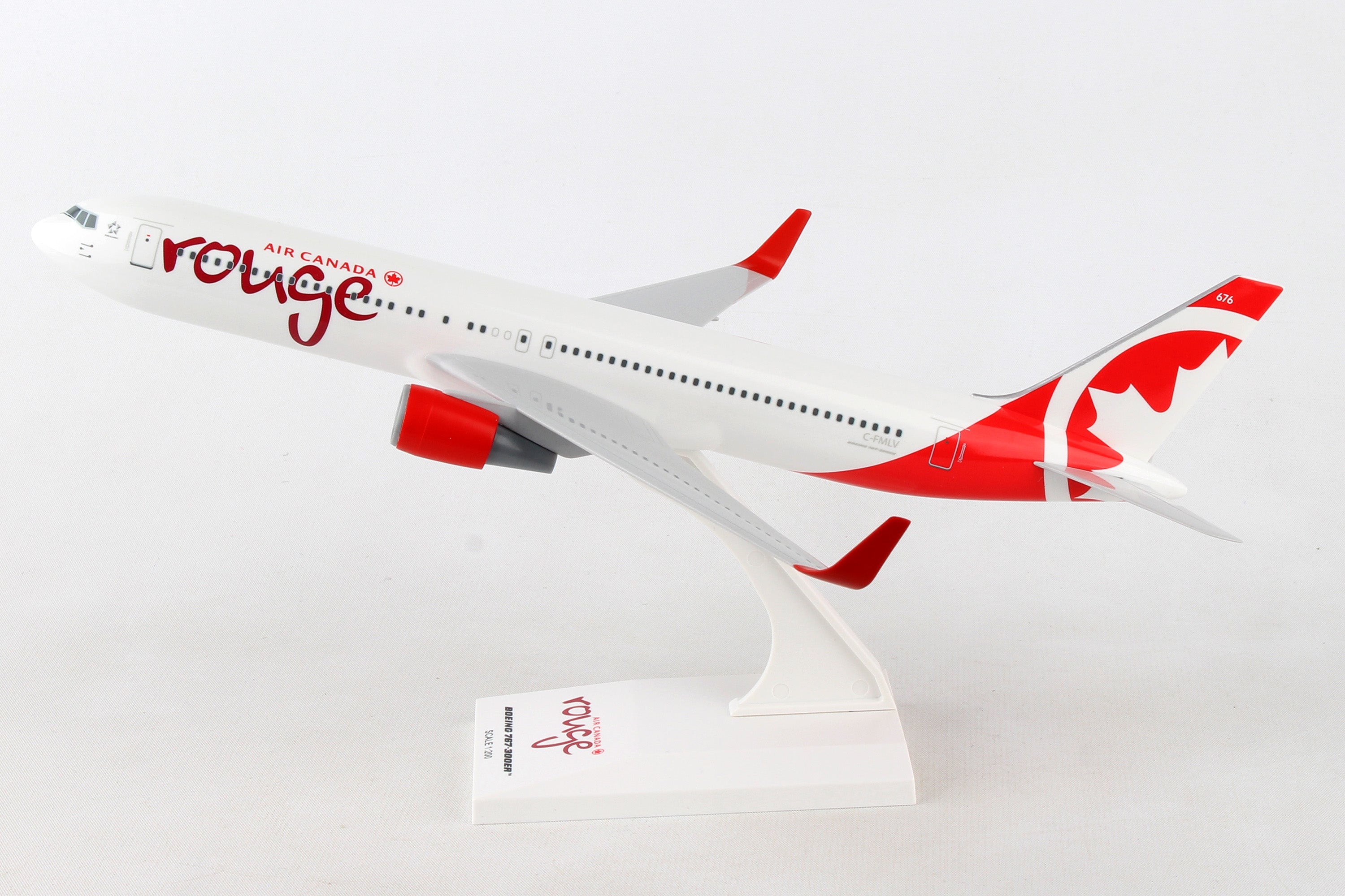 SKYMARKS AIR CANADA ROUGE 767-300 1/200