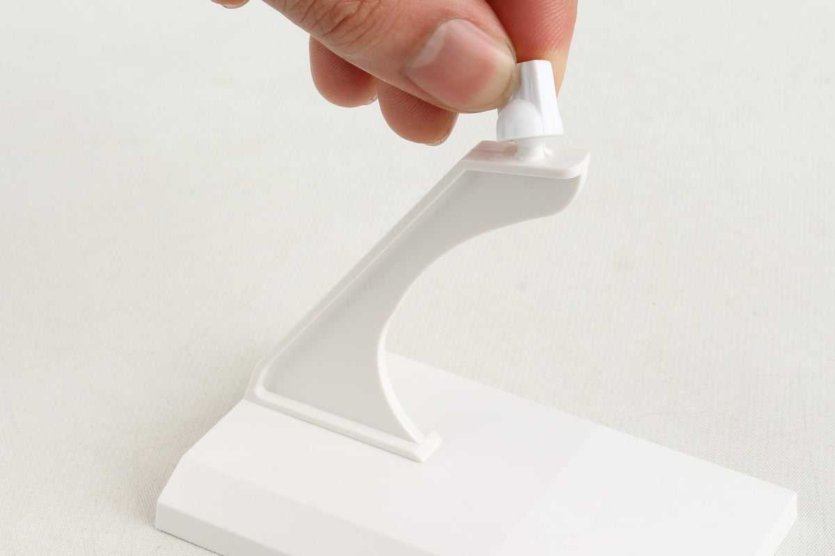 SKYMARKS SWIVEL STAND (**) The Airplane Shop.