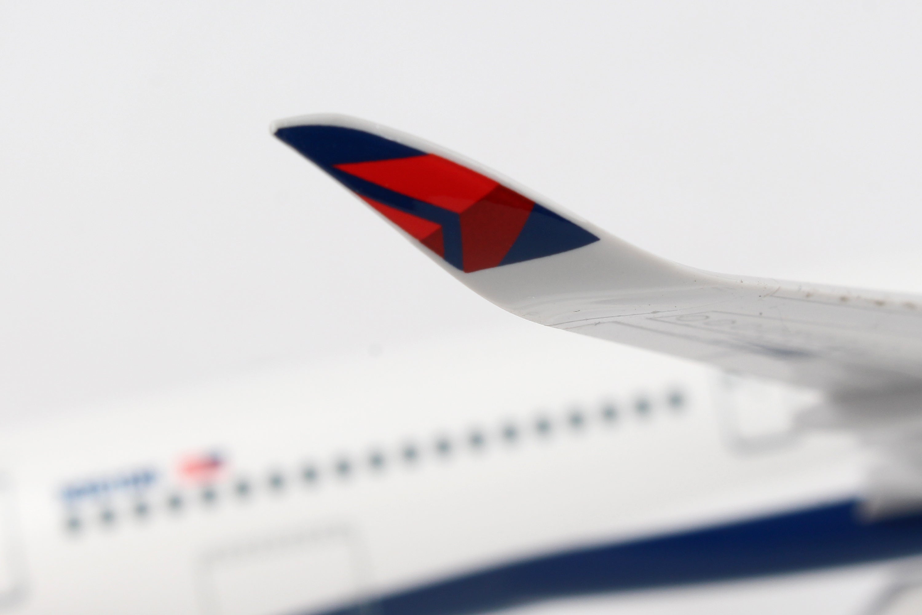 SKYMARKS DELTA A350-900 1/200