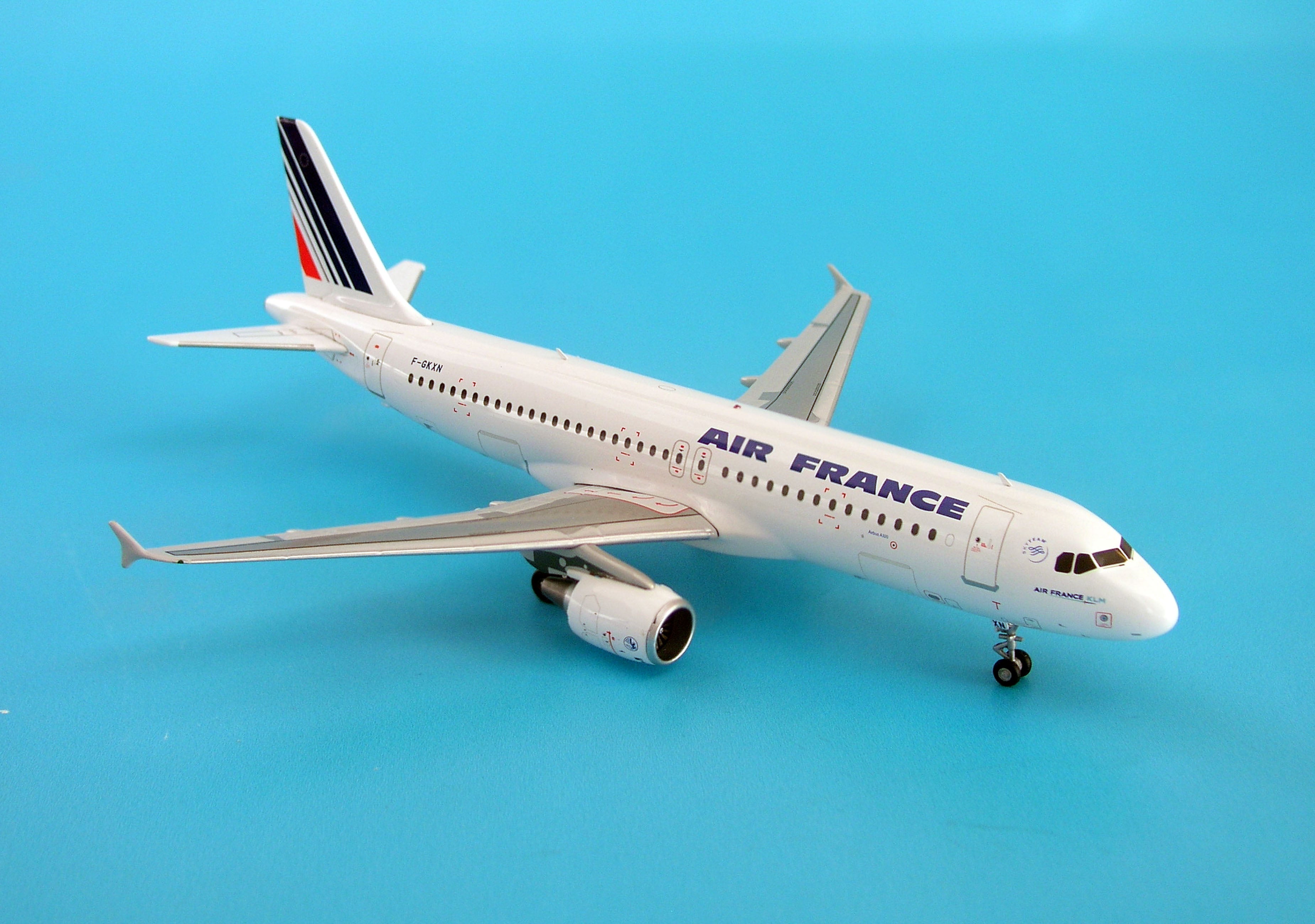 GEMINI AIR FRANCE A320 1/200 750 PIECE LIMITED EDITION (**)