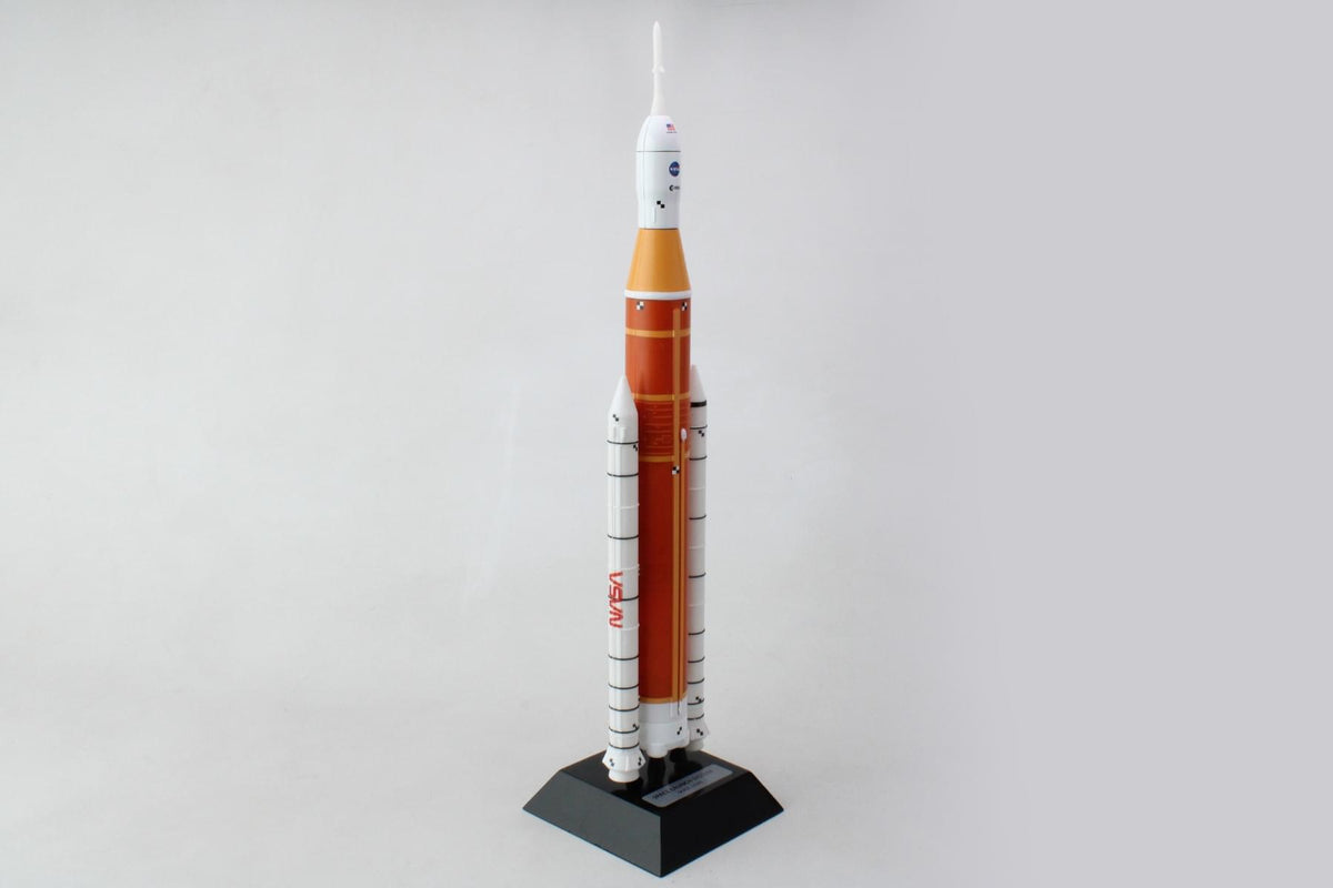 SLS ROCKET 18 INCHES 1/235 The Airplane Shop.