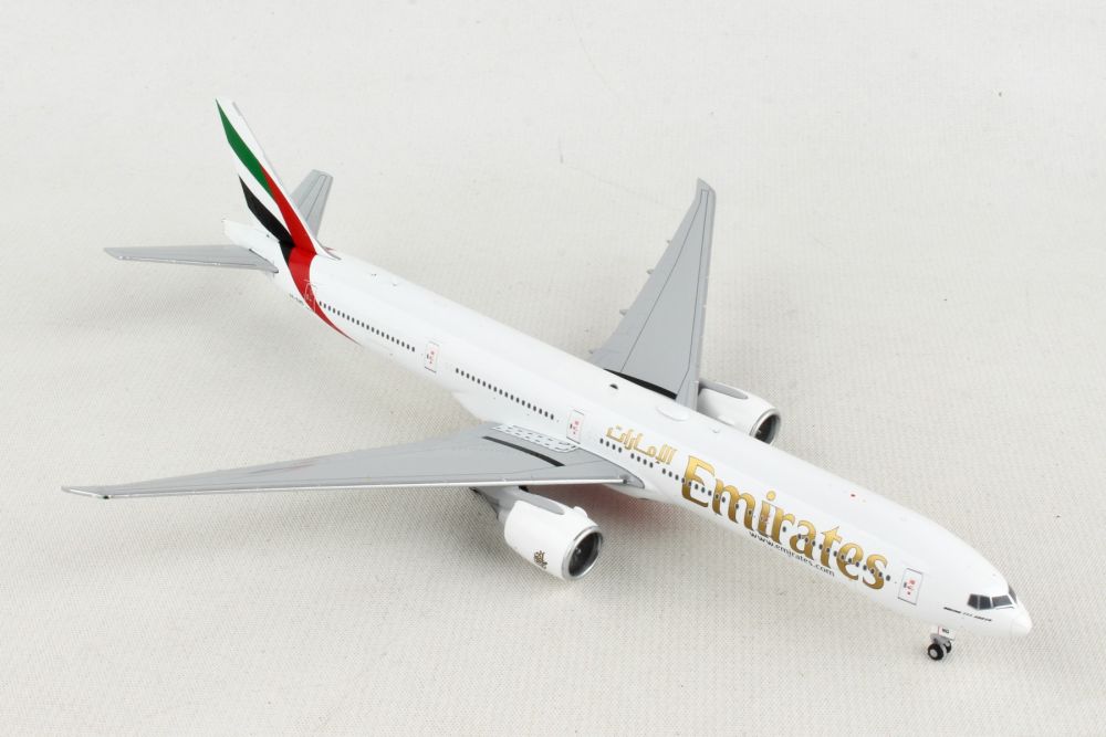 UNITED AIRLINES BOEING 777 DIECAST METAL MODEL USA New Livery & Landing Gear NEW 