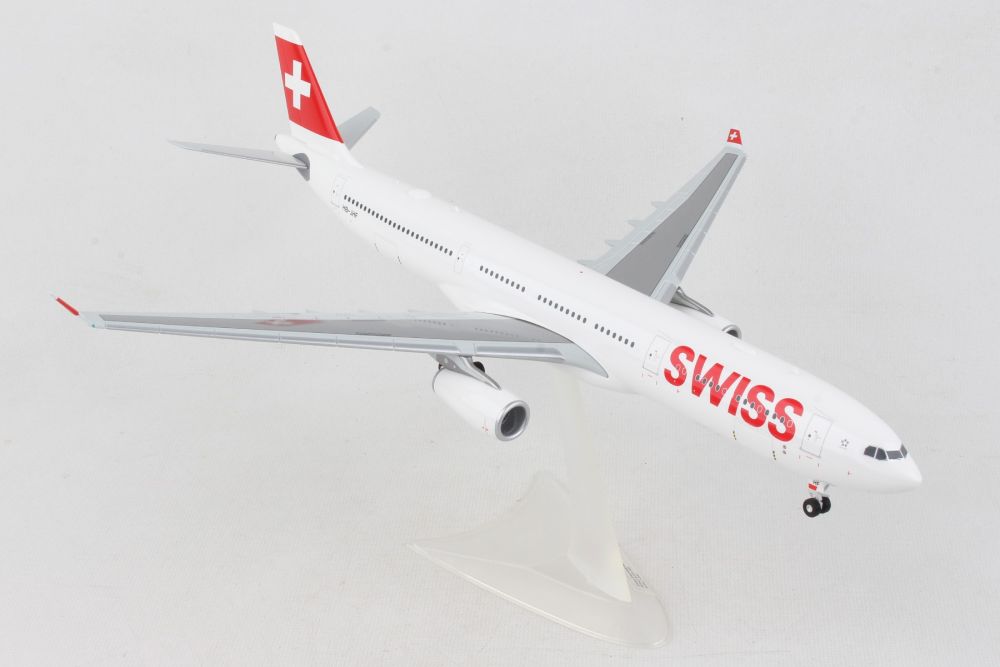 Swiss Airbus a330-300 1:200 Herpa snapfit HB-JHM 