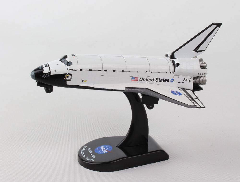 Daron Postage Stamp Space Shuttle Discovery Vehicle 1/300 Scale for sale online 