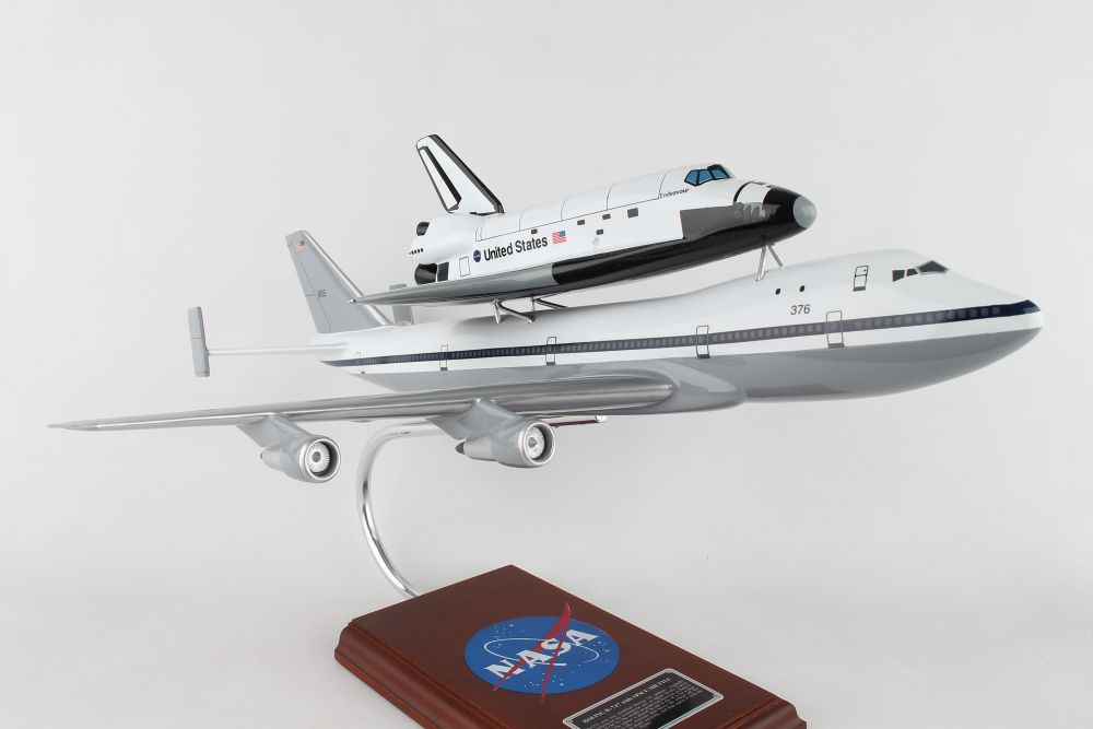 Daron Space Shuttle on B747 Diecast Model 